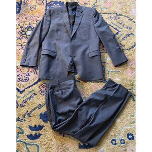 Lauren Ralph Lauren Men’s 2-Pc Gray Wool Suit/ Jacket- Sz. 44R/ Pants- Sz. 38x30
